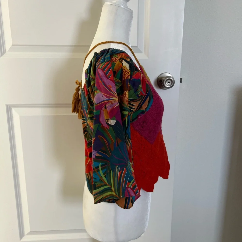NWOT Farm Rio Multicolor Crochet Top Small - Picture 5 of 9